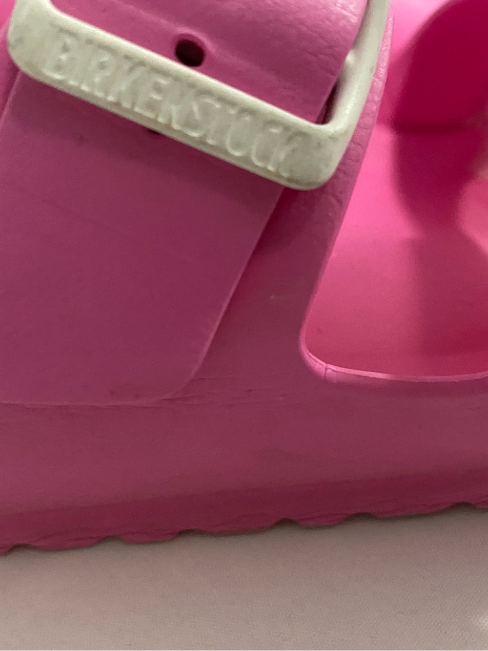 Women’s Arizona EVA Bright Pink Slides Size 9-9.5 Used - Picture 7 of 10